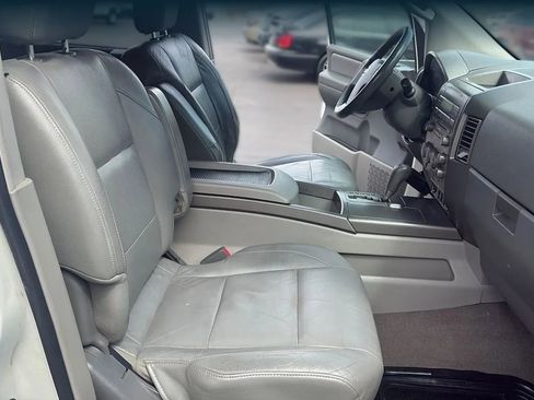 Used 2004 Nissan Armada SE w/ (SR1) Sunroof Pkg (SE) image 14