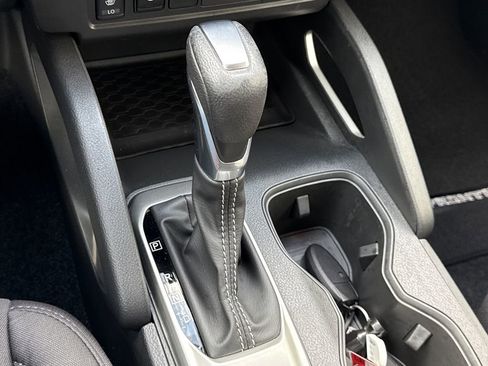 Used 2024 Nissan Frontier SV image 27