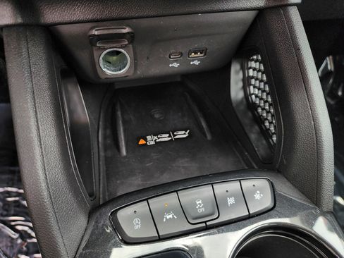 Used 2024 Chevrolet TrailBlazer LT w/ Convenience Package FWD image 21