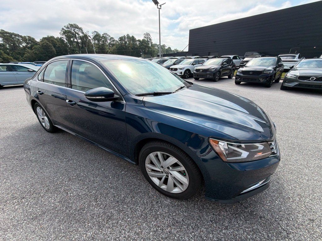 Used 2018 Volkswagen Passat 2.0T SE FWD image 16