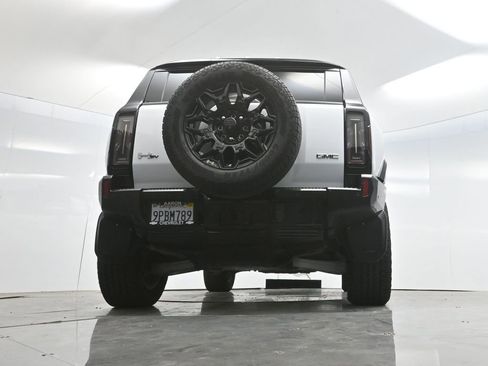 Used 2024 GMC Hummer EV 2X w/ LPO, Roof Cross Rail Package AWD/4WD image 71