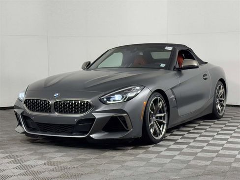 Used 2020 BMW Z4 M40i w/ Executive Package image 8