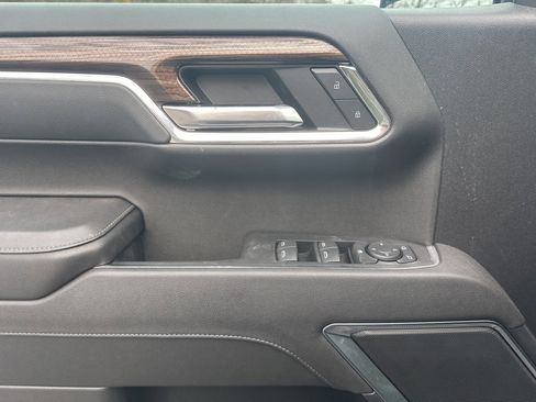 Used 2023 Chevrolet Silverado 1500 LT image 10