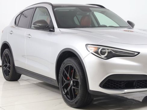 Used 2019 Alfa Romeo Stelvio w/ Nero Edizione RWD image 37
