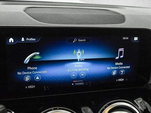 Used 2023 Mercedes-Benz GLB 250 4MATIC image 14