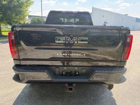 Used 2024 GMC Sierra 2500 Denali Ultimate AWD/4WD image 7