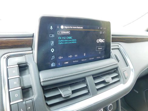 Used 2023 Chevrolet Suburban Premier w/ Advanced Technology Package image 13