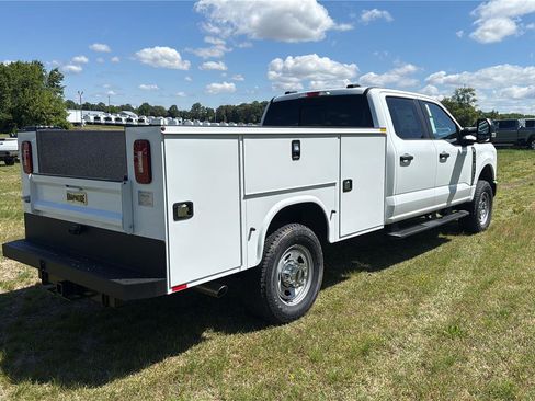 New 2026 Ford F350 XL w/ XL Chrome Package AWD/4WD image 5