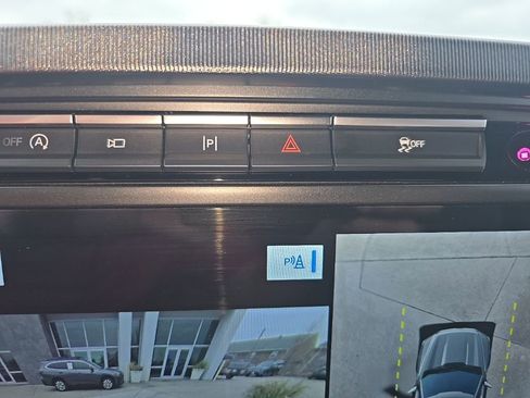 Used 2023 Ford F150 Platinum w/ Equipment Group 701A High image 29