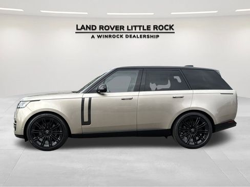 New 2025 Land Rover Range Rover SE image 6