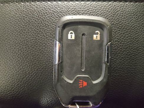 Used 2024 GMC Terrain SLE image 32