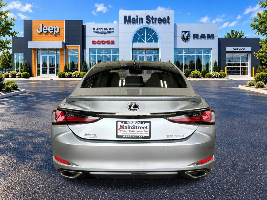 Used 2025 Lexus ES 350 w/ Accessory Package (Z1) FWD image 4