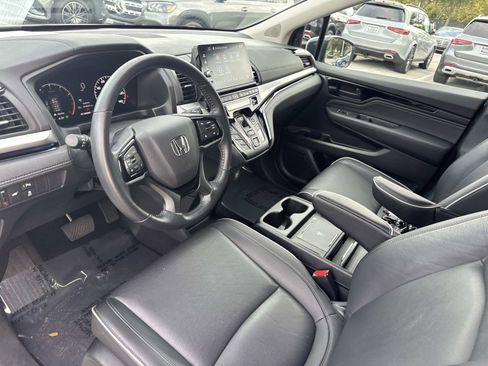 Used 2025 Honda Odyssey Touring image 32