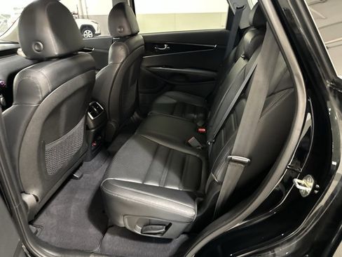 Used 2020 Kia Sorento EX image 22