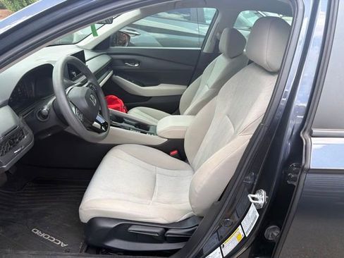 Used 2023 Honda Accord LX image 11