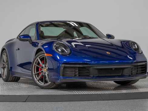 Used 2024 Porsche 911 Carrera 4S AWD/4WD image 32