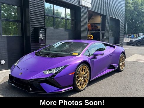 Used 2024 Lamborghini Huracan Tecnica RWD image 1