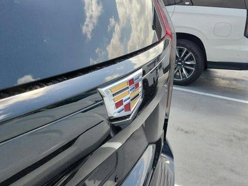 Used 2021 Cadillac Escalade ESV Sport Platinum image 6