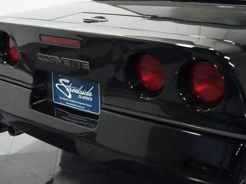 Used 1986 Chevrolet Corvette Convertible image 23