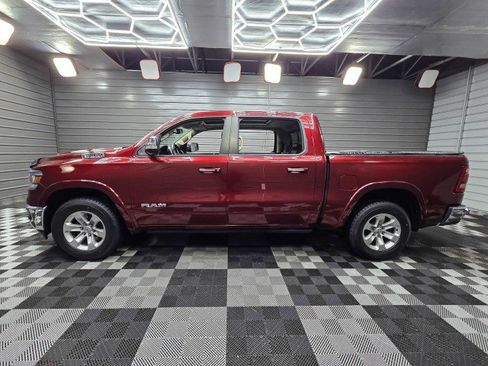 Used 2019 RAM 1500 Laramie AWD/4WD image 9