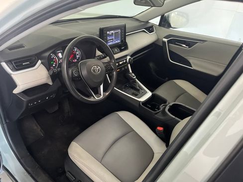 Used 2022 Toyota RAV4 XLE Premium AWD/4WD image 26