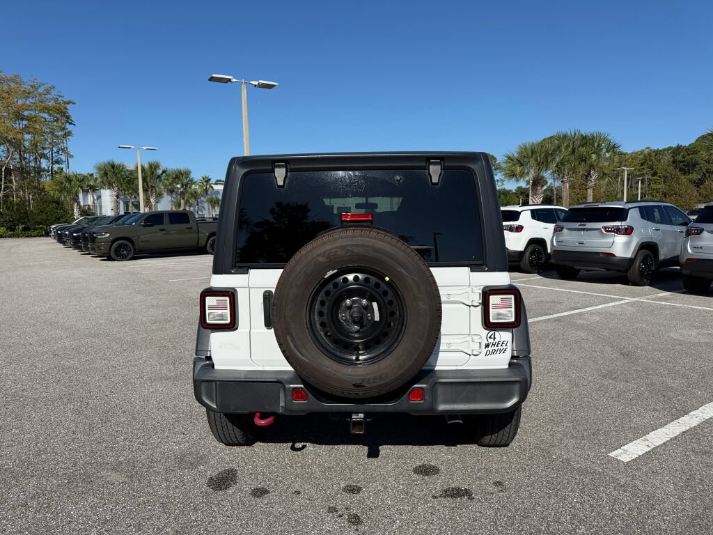 Used 2021 Jeep Wrangler Unlimited Rubicon AWD/4WD image 4