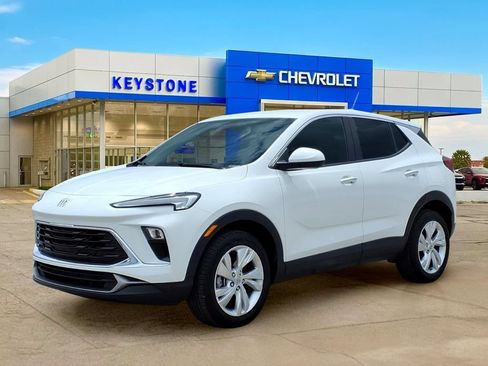Used 2025 Buick Encore GX Preferred AWD/4WD image 3