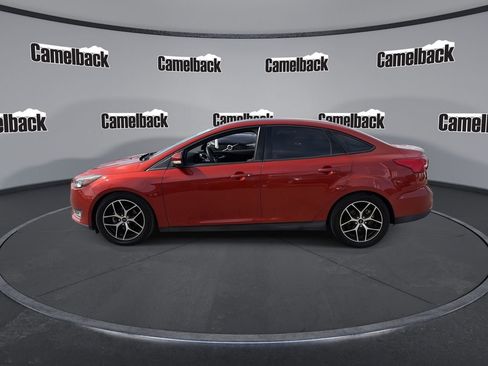 Used 2018 Ford Focus SEL FWD image 4