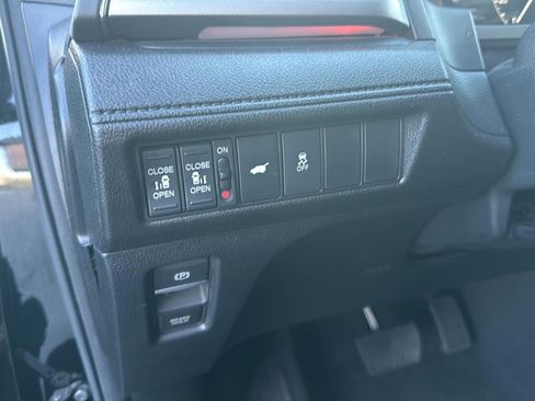 Certified 2025 Honda Odyssey Sport-L image 21
