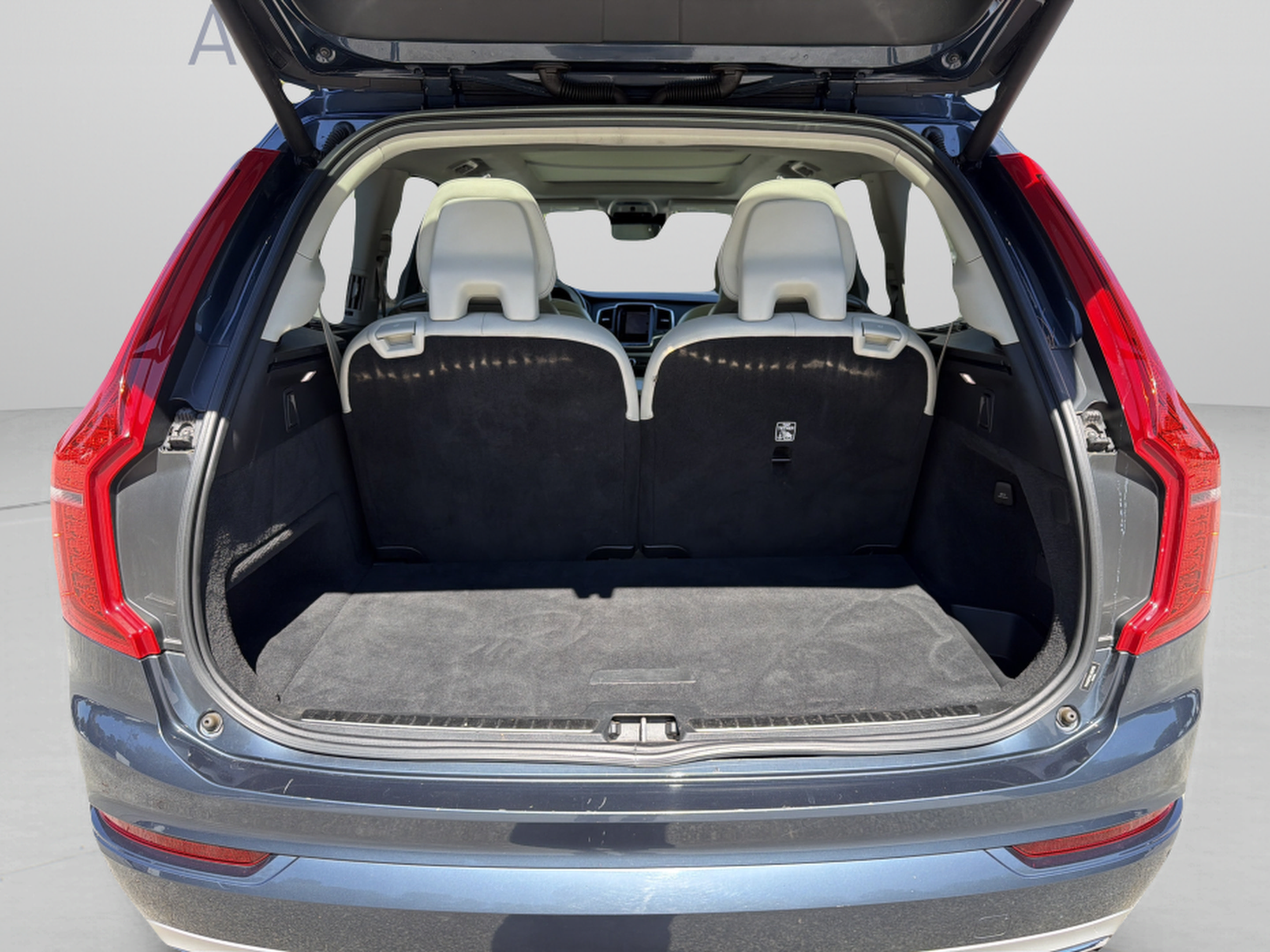 Used 2020 Volvo XC90 T6 Momentum AWD/4WD image 33