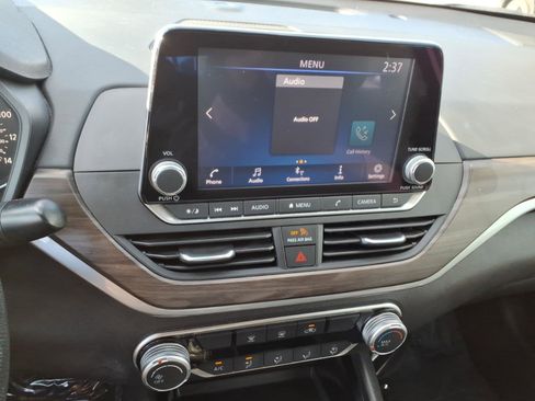 Certified 2024 Nissan Altima 2.5 SV image 9