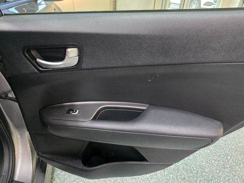 Used 2018 Kia Optima LX FWD image 22