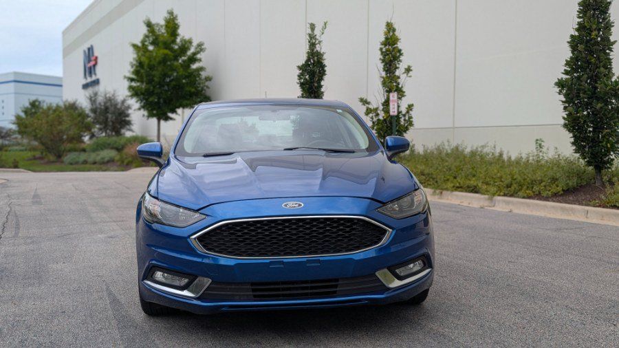 Used 2018 Ford Fusion SE w/ Equipment Group 201A FWD image 10