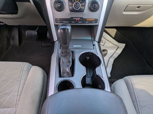 Used 2015 Ford Explorer FWD image 17