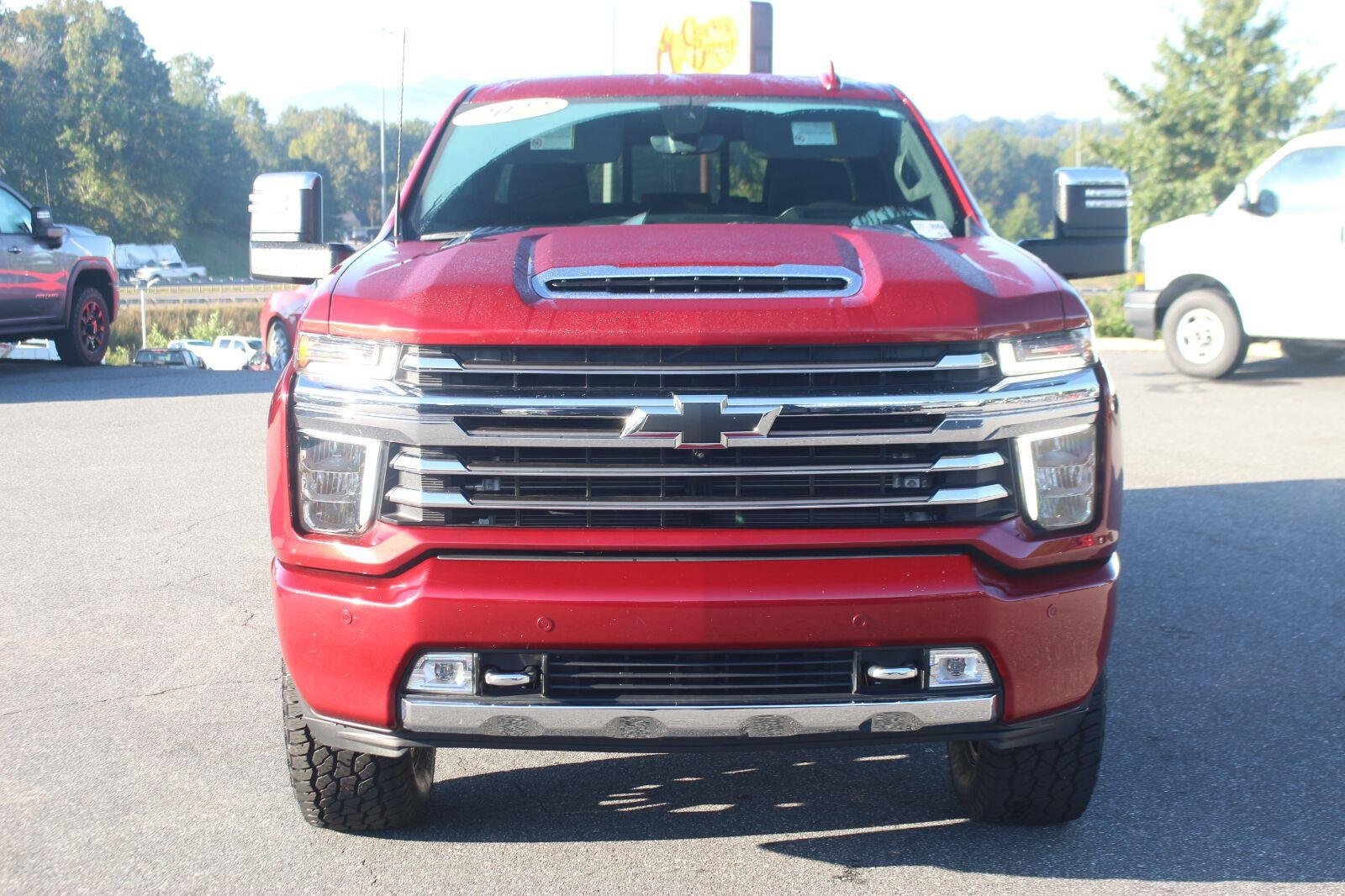 Used 2022 Chevrolet Silverado 2500 High Country w/ Z71 Off-Road Package AWD/4WD image 2