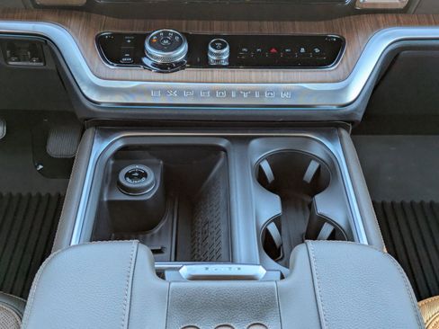 New 2025 Ford Expedition Max King Ranch image 19