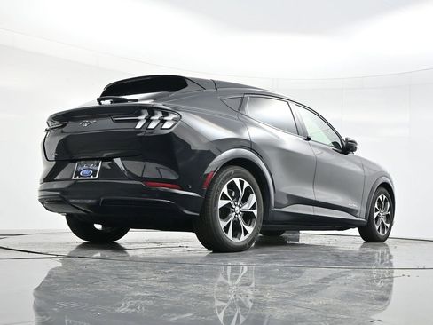 Used 2021 Ford Mustang Mach-E Premium image 21