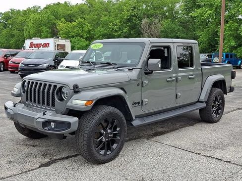 Certified 2022 Jeep Gladiator Overland AWD/4WD image 3