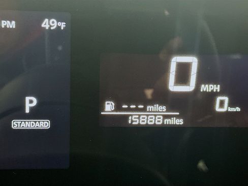 Used 2025 Nissan Kicks S image 19