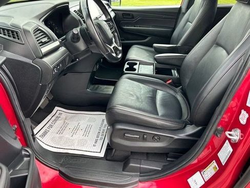 Used 2025 Honda Odyssey Sport-L image 11