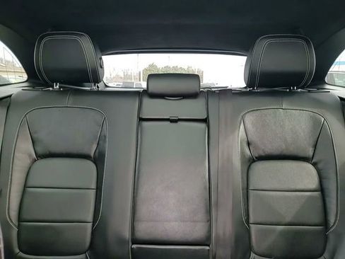 Used 2019 Jaguar F-PACE S image 24