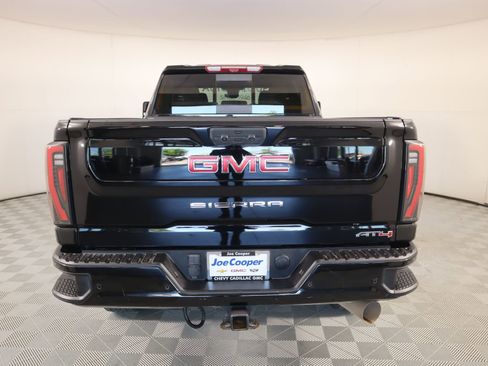 Used 2024 GMC Sierra 2500 AT4 w/ Technology Package image 21