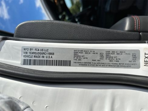 Used 2024 Dodge Durango GT image 30