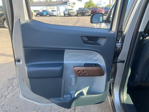 Used 2024 Ford Maverick Lariat AWD/4WD image 39