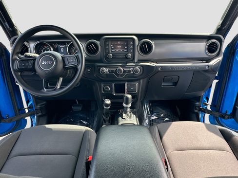 Used 2021 Jeep Wrangler Unlimited Sport image 3