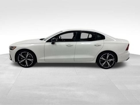Used 2024 Volvo S60 B5 Ultimate AWD/4WD image 3