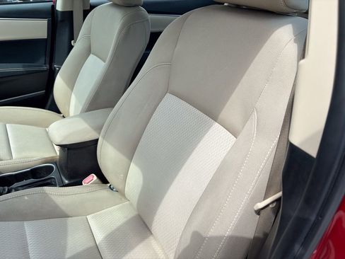 Used 2016 Toyota Corolla LE image 13