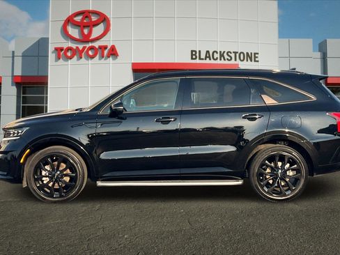 Used 2022 Kia Sorento SX image 6