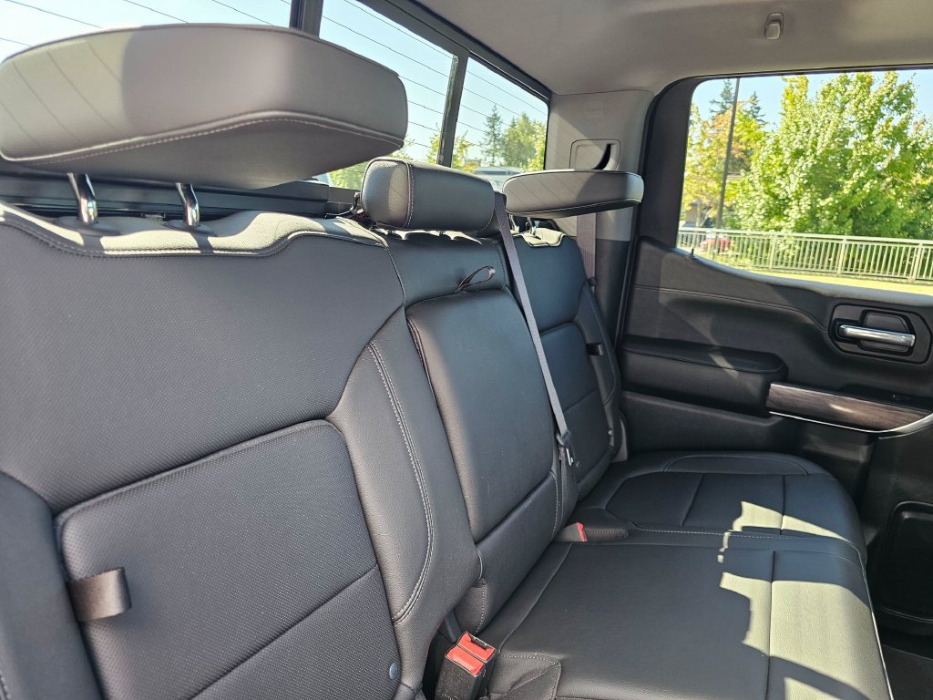 Used 2019 Chevrolet Silverado 1500 LTZ w/ LTZ Premium Package AWD/4WD image 11