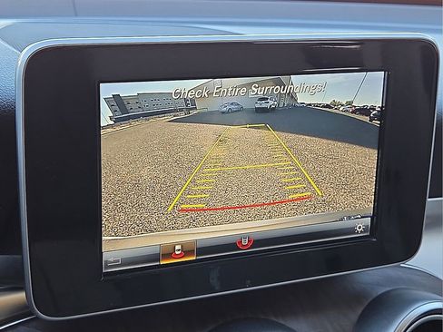 Used 2019 Mercedes-Benz GLC 350e 4MATIC image 28